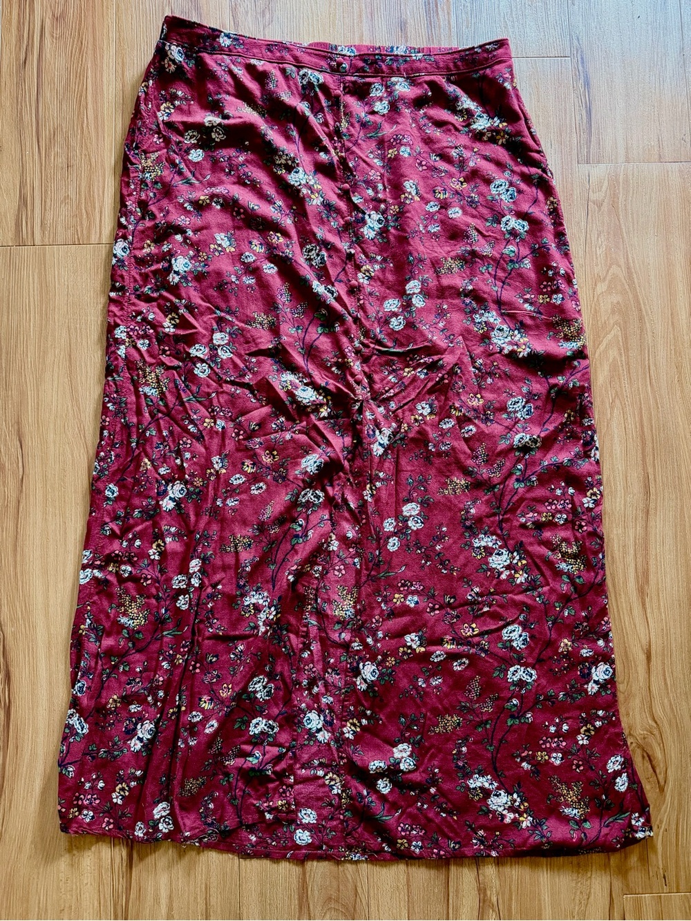 Mossimo Women's Floral Midi Skirt - Burgundy